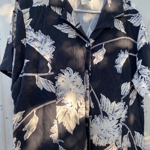 Pineapple Moon Women’s Vintage 100% Silk button down shirt size XL - Picture 5 of 8